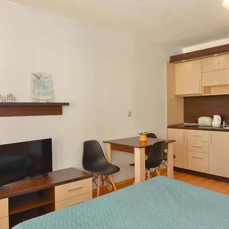 סאני ביץ' Chateau Del Mar Holiday Apartments מראה חיצוני תמונה