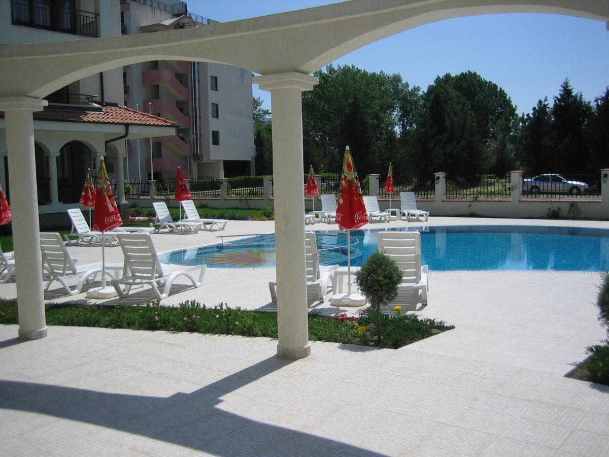 סאני ביץ' Chateau Del Mar Holiday Apartments מראה חיצוני תמונה
