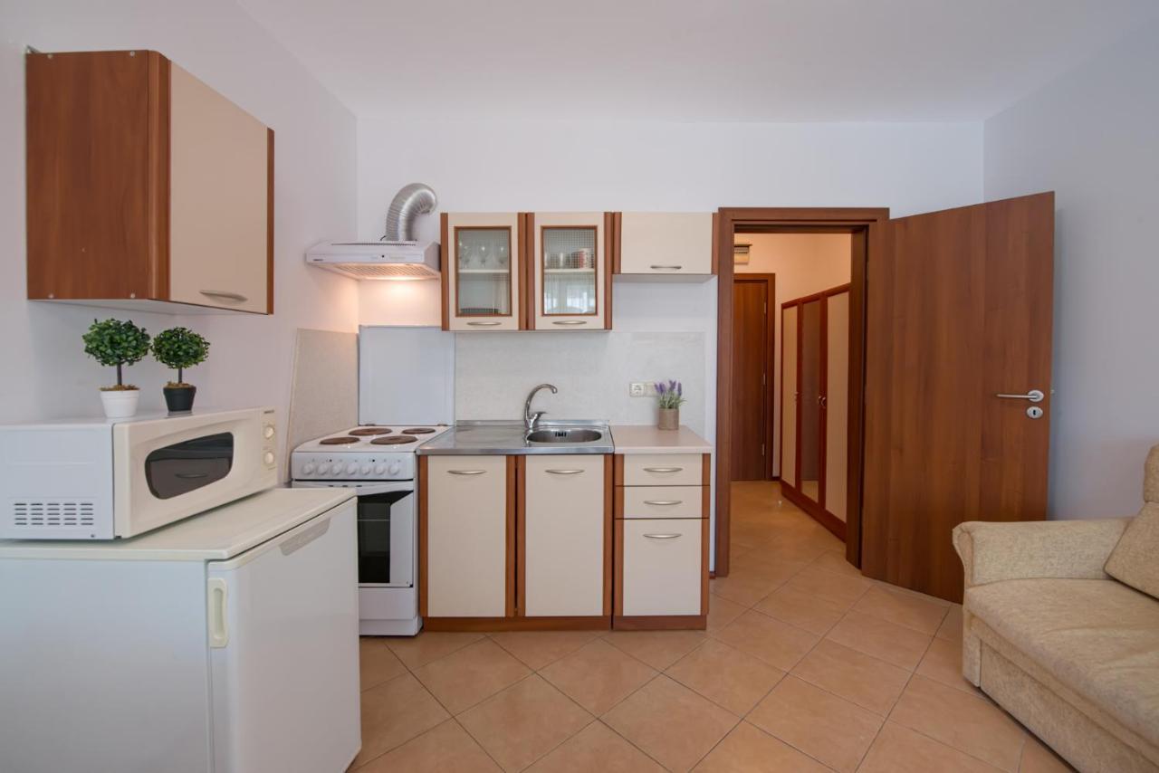 סאני ביץ' Chateau Del Mar Holiday Apartments מראה חיצוני תמונה