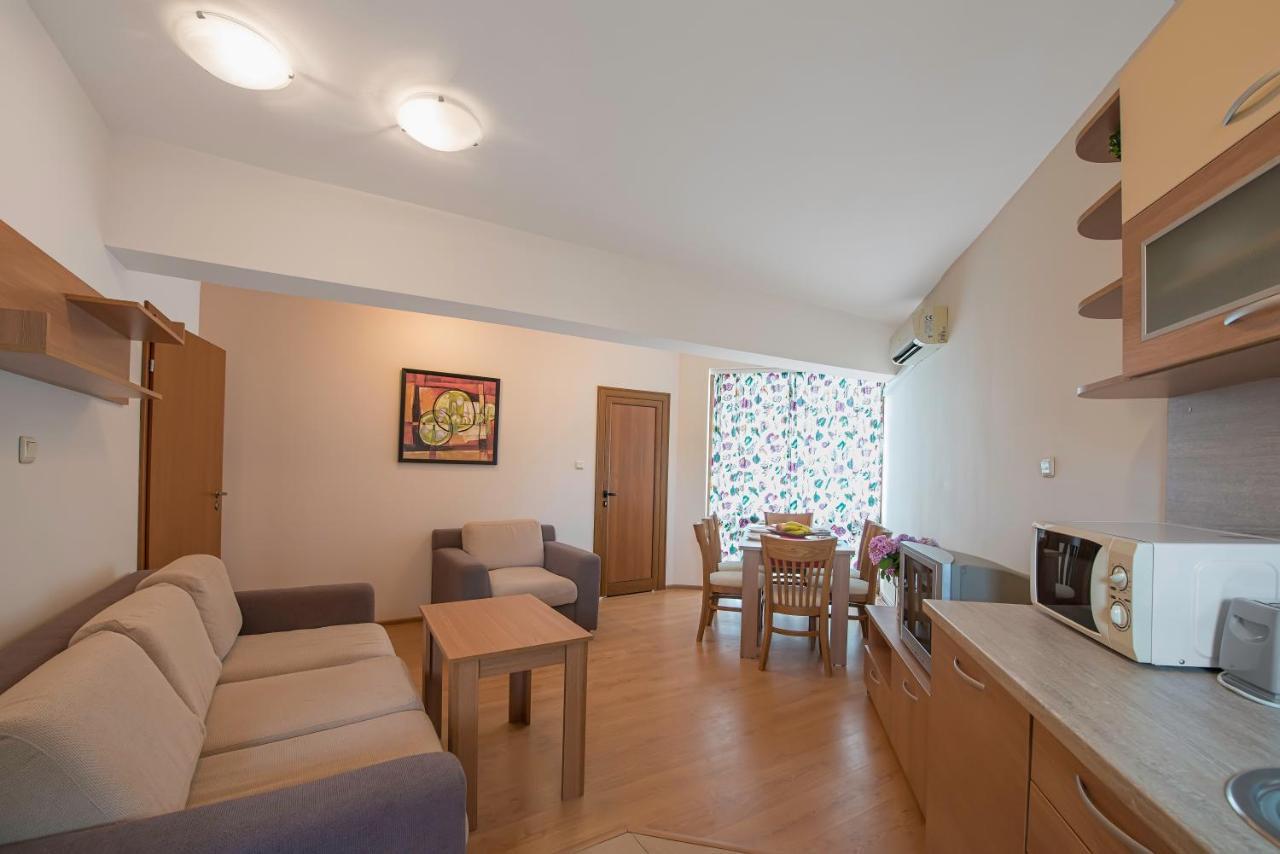 סאני ביץ' Chateau Del Mar Holiday Apartments מראה חיצוני תמונה