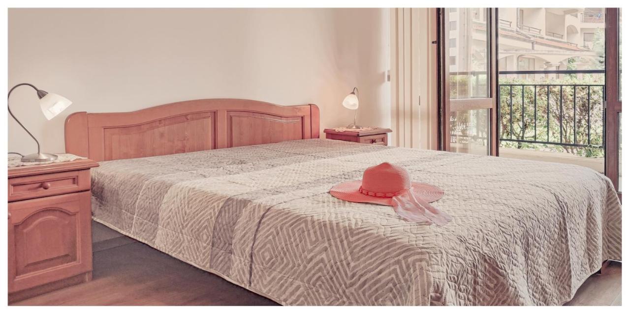 סאני ביץ' Chateau Del Mar Holiday Apartments מראה חיצוני תמונה