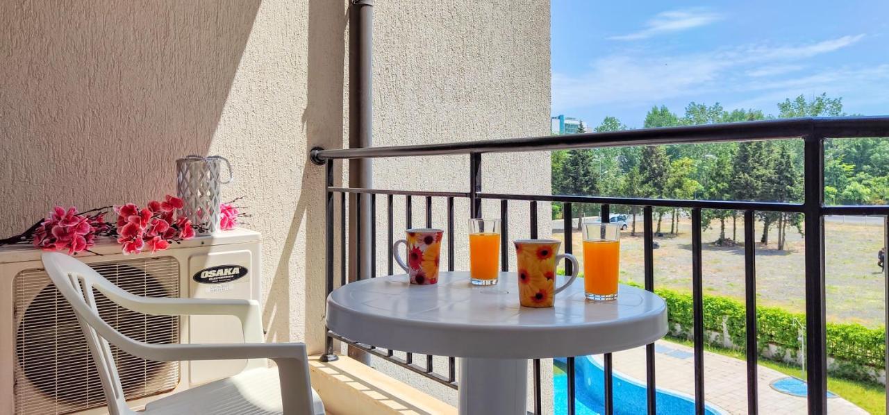 סאני ביץ' Chateau Del Mar Holiday Apartments מראה חיצוני תמונה